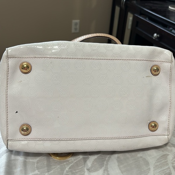 Small and cute bag with duster - Picture 4 of 8